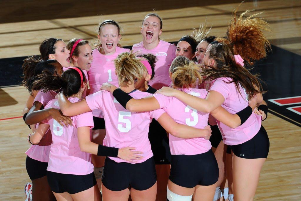 Ohio Volleyball Players Cheering